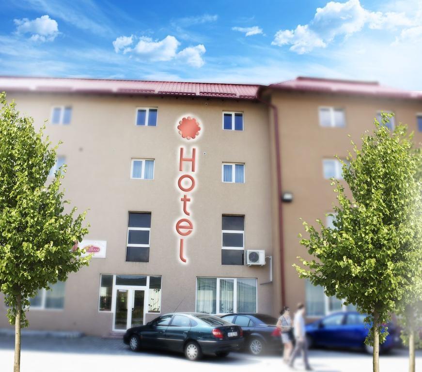 Pensiunea Vidcom Floresti  Exterior photo